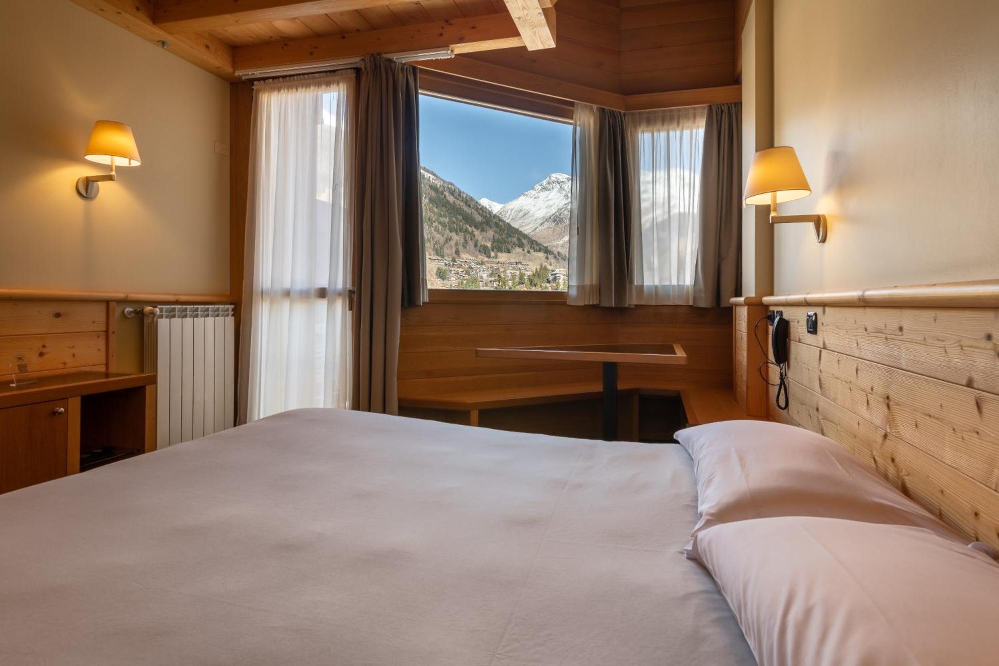 Hotel Garni Pegra Ponte Di Legno Luaran gambar