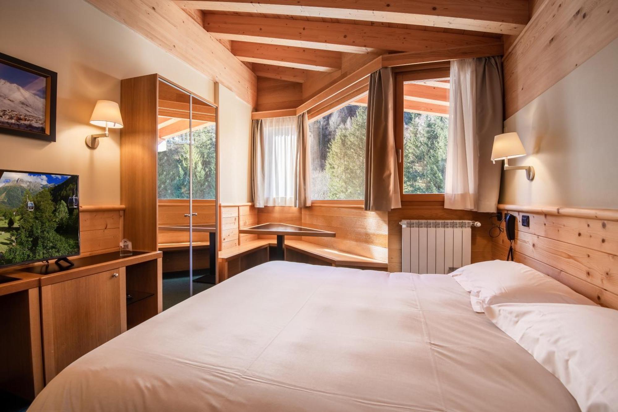 Hotel Garni Pegra Ponte Di Legno Luaran gambar