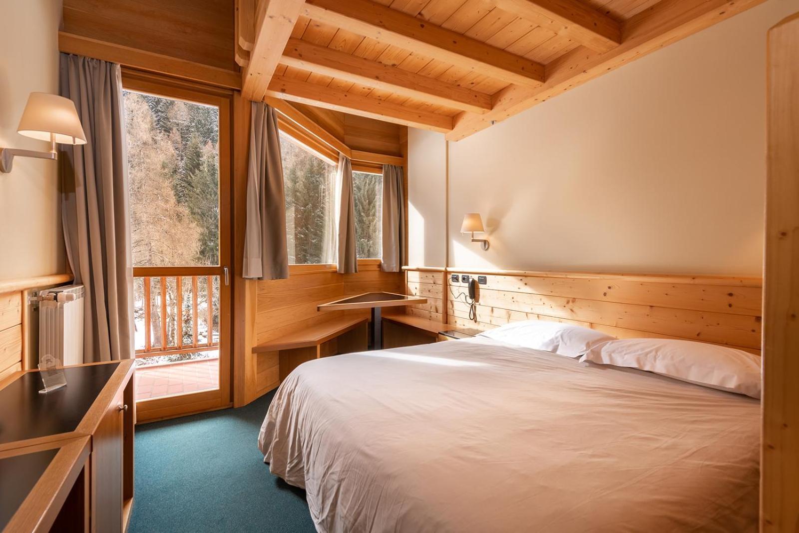 Hotel Garni Pegra Ponte Di Legno Luaran gambar